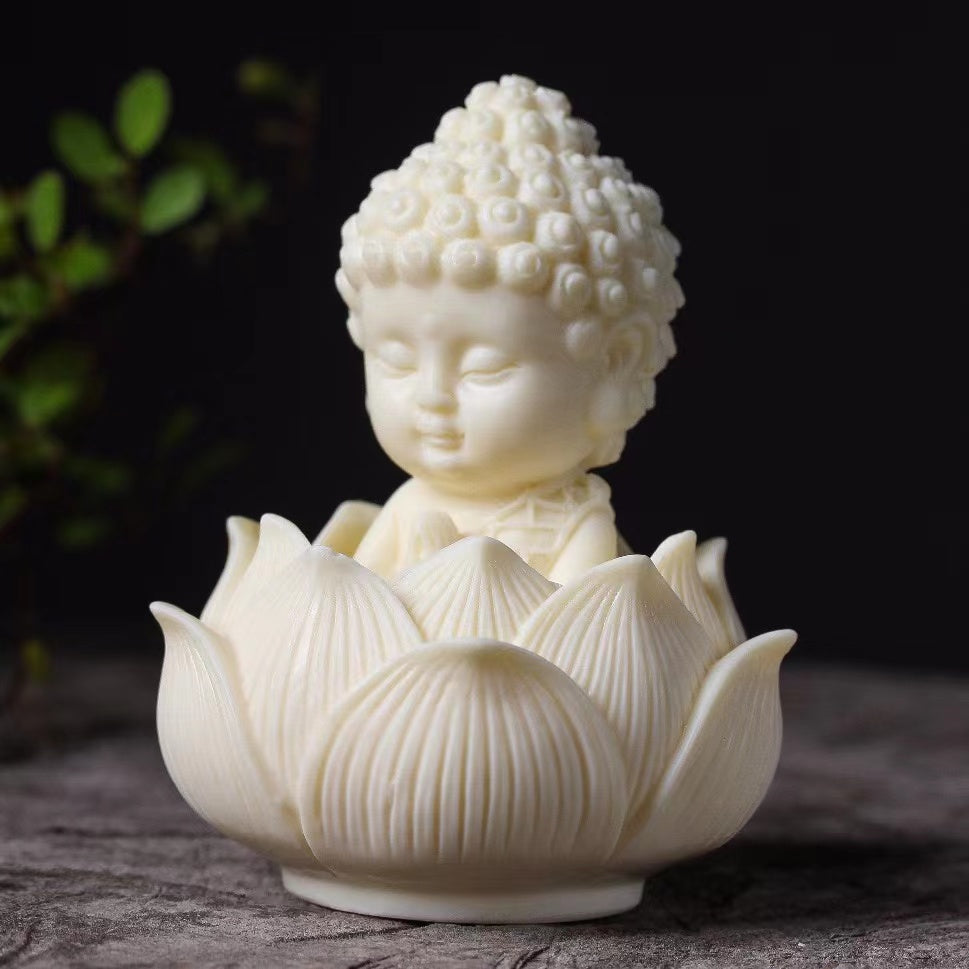 Ivory Nut mini Buddha